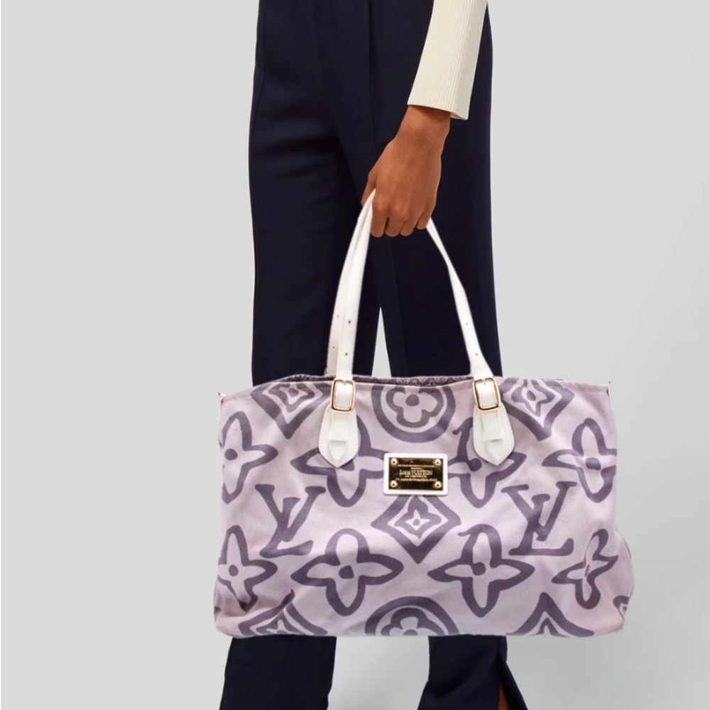 Louis Vuitton GM Tote